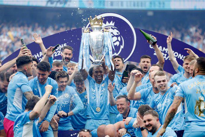 遇到苦主，斯洛特近8次对阵埃因霍温只赢下1场（斯洛特近8战埃因霍温仅取1胜，苦主属性明显）