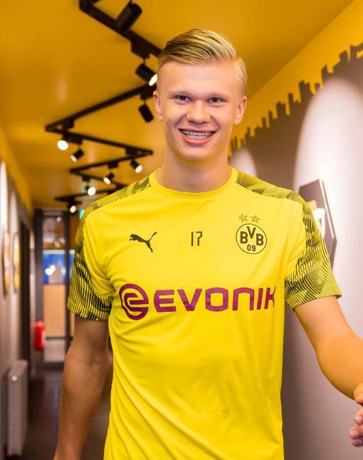 半场战报：尤文0-1博德闪耀，布隆贝格建功，小孔塞桑造险（半场速递：尤文0-1落后博德闪耀，布隆贝格破门，小孔塞桑制造险情）